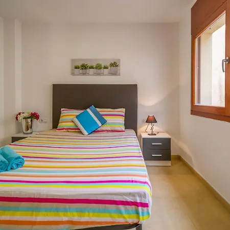 Holiday home Vivalidays Urban Tossa House *